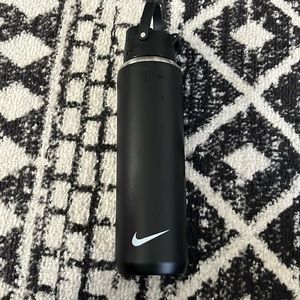 Insulated water bottle